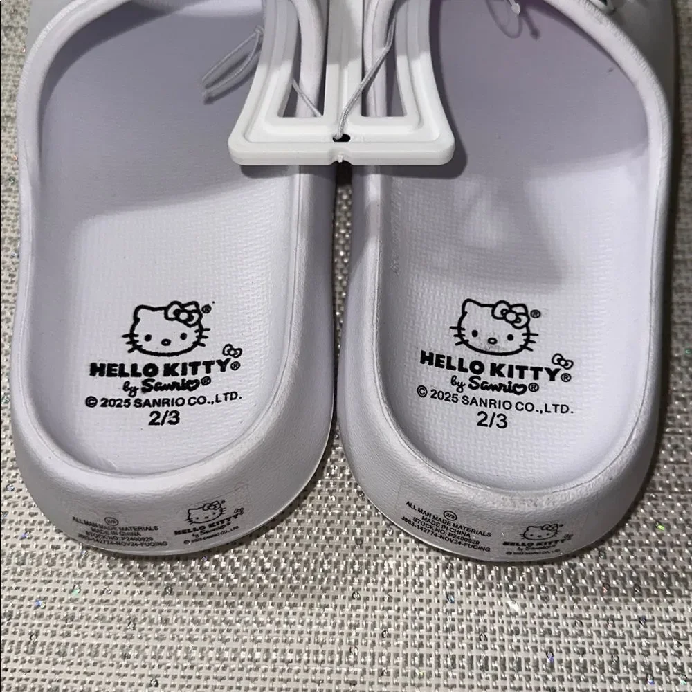 Hello Kitty 2/3 Child White Side Wink Rubber Slides